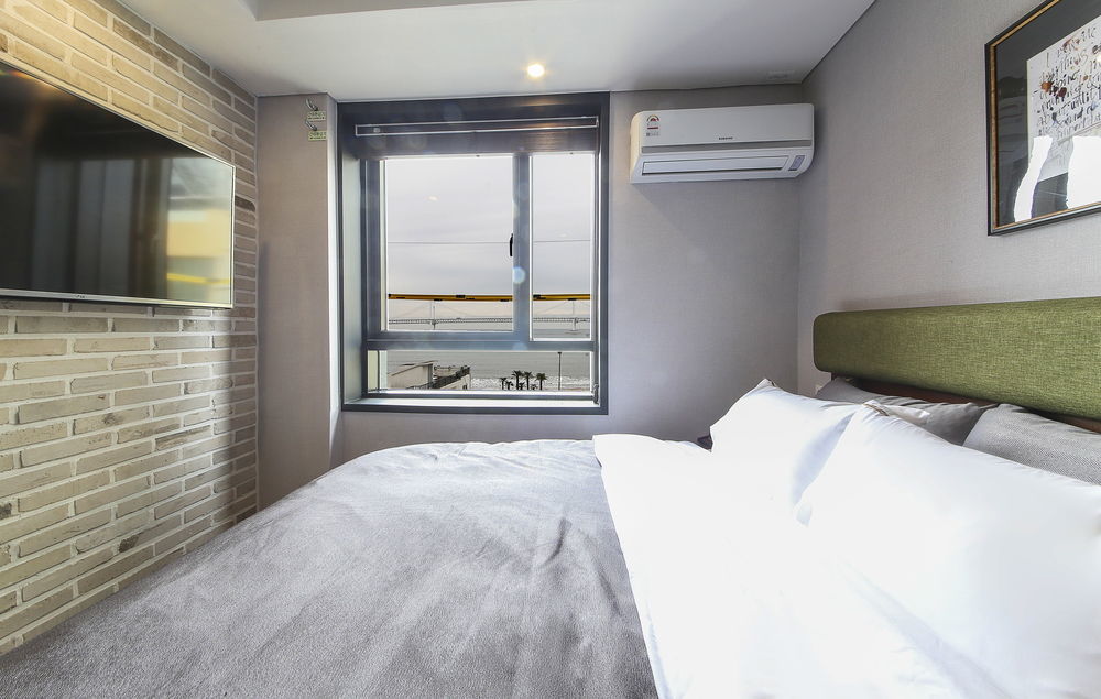 Brown Dot Hotel Gwangan Beach Busan Esterno foto
