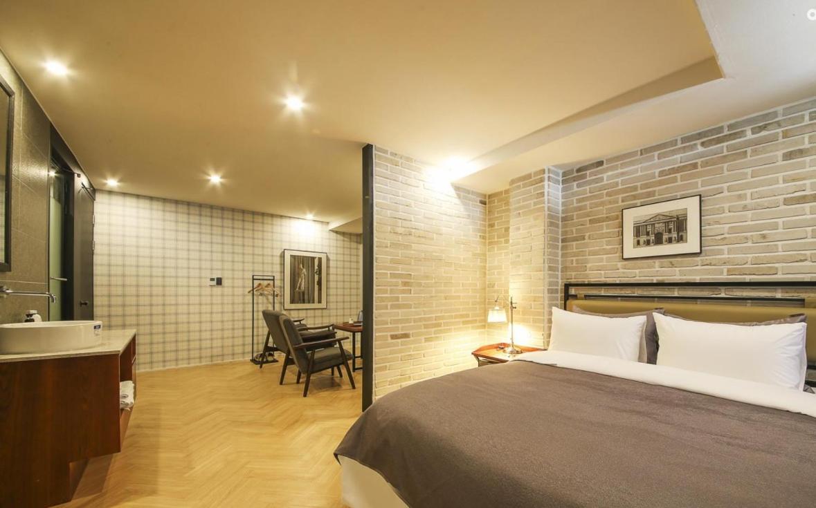 Brown Dot Hotel Gwangan Beach Busan Esterno foto