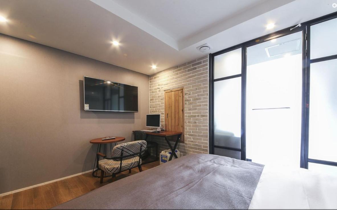 Brown Dot Hotel Gwangan Beach Busan Esterno foto