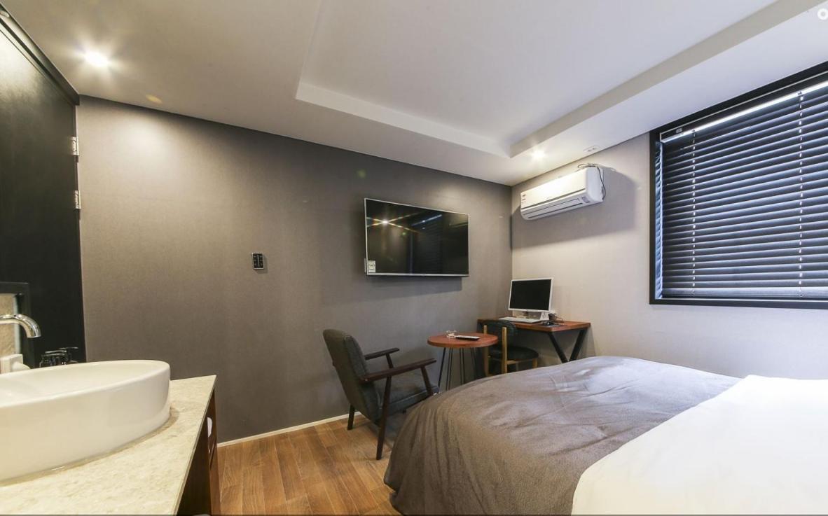 Brown Dot Hotel Gwangan Beach Busan Esterno foto
