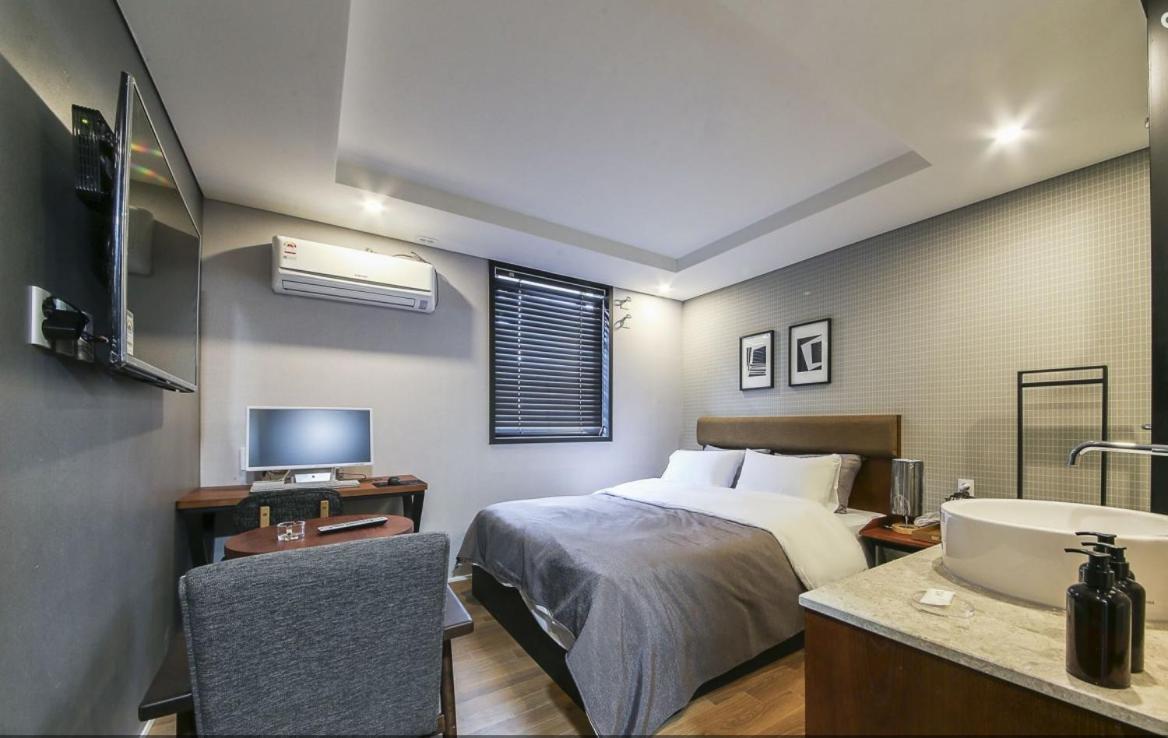 Brown Dot Hotel Gwangan Beach Busan Esterno foto